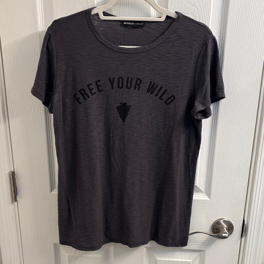 Women's FREE YOUR WILD Charcoal Graphic Tee by Michelle Size L